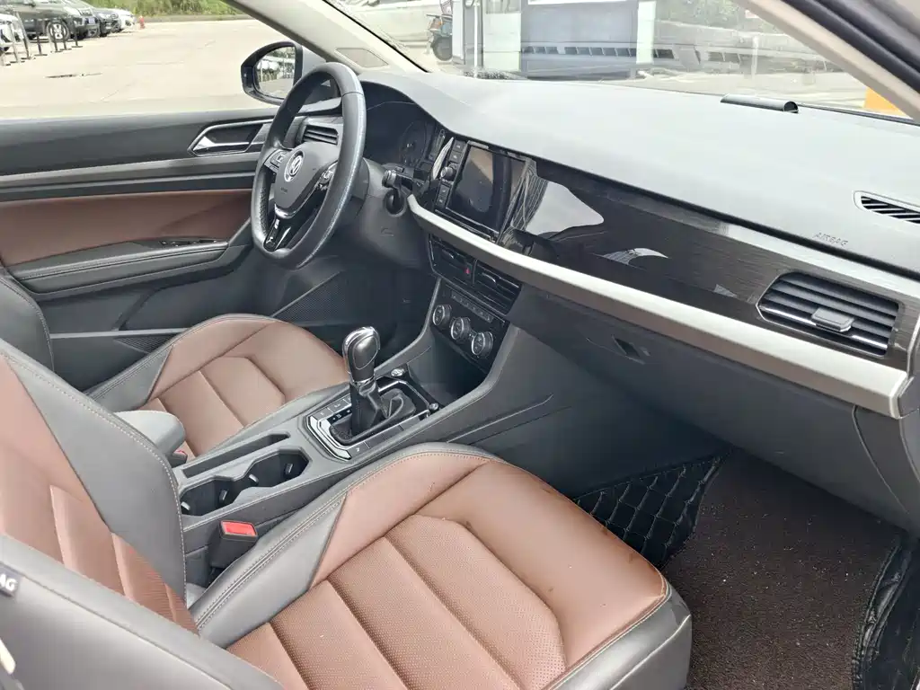 Volkswagen Lavida 2019 280TSI DSG Luxury VI