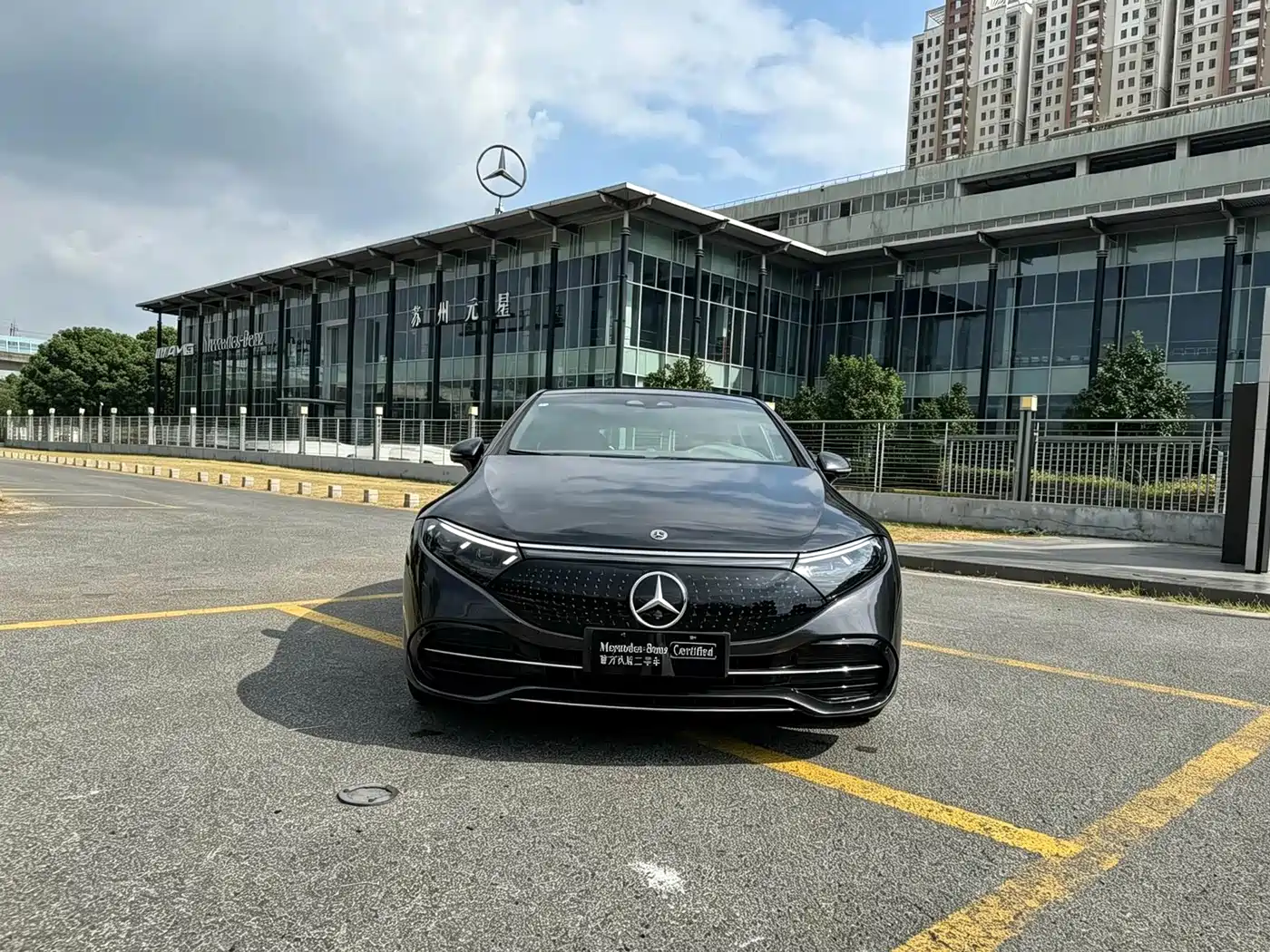 Mercedes-Benz EQS