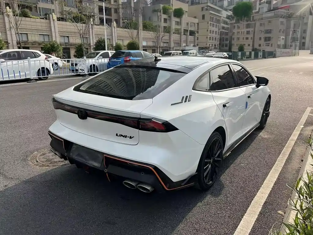 Changan UNI-V — миниатюра 6