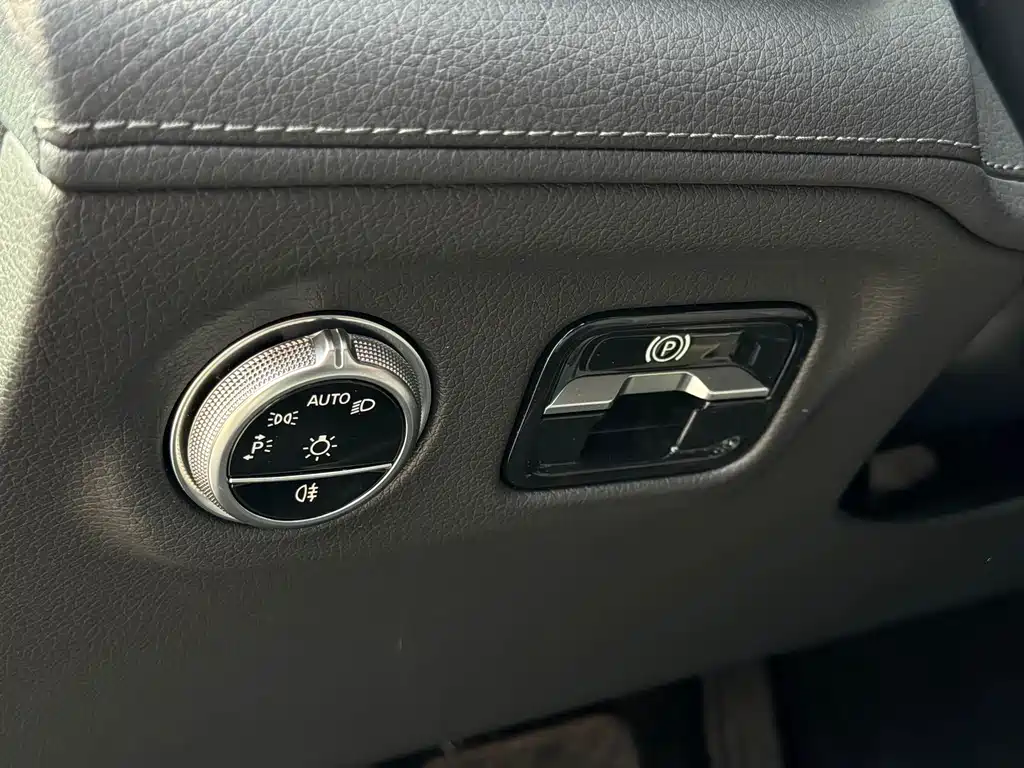 Mercedes-Benz EQS — миниатюра 10