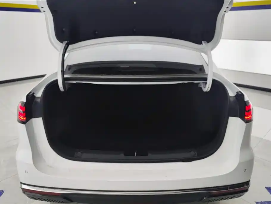 Geely Galaxy Galaxy 6 6 2026 125km +