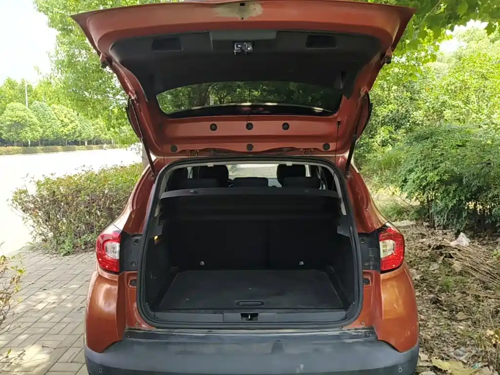 Renault Captur — миниатюра 19