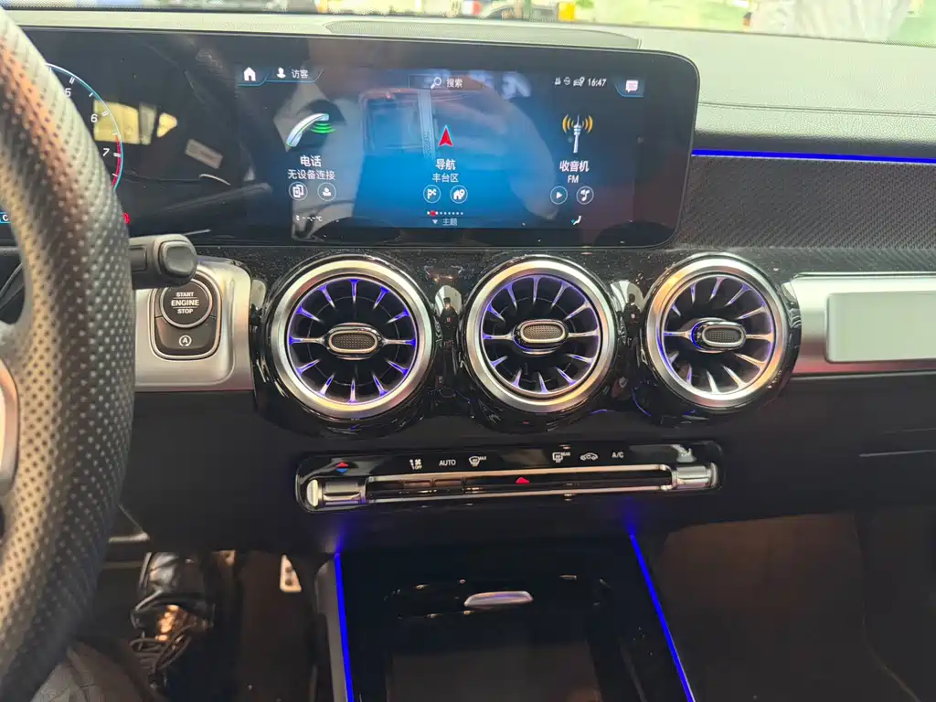 Mercedes-Benz GLB AMG — миниатюра 11