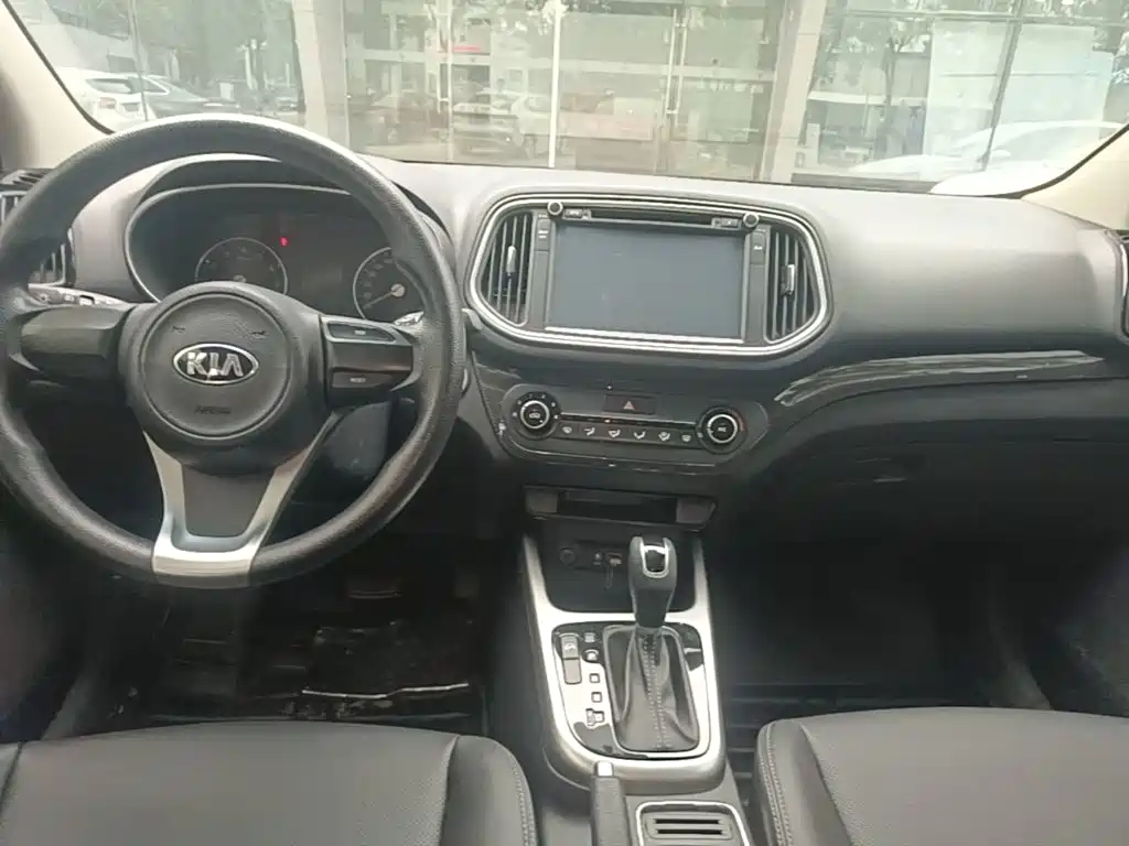 Kia KX3 — миниатюра 13