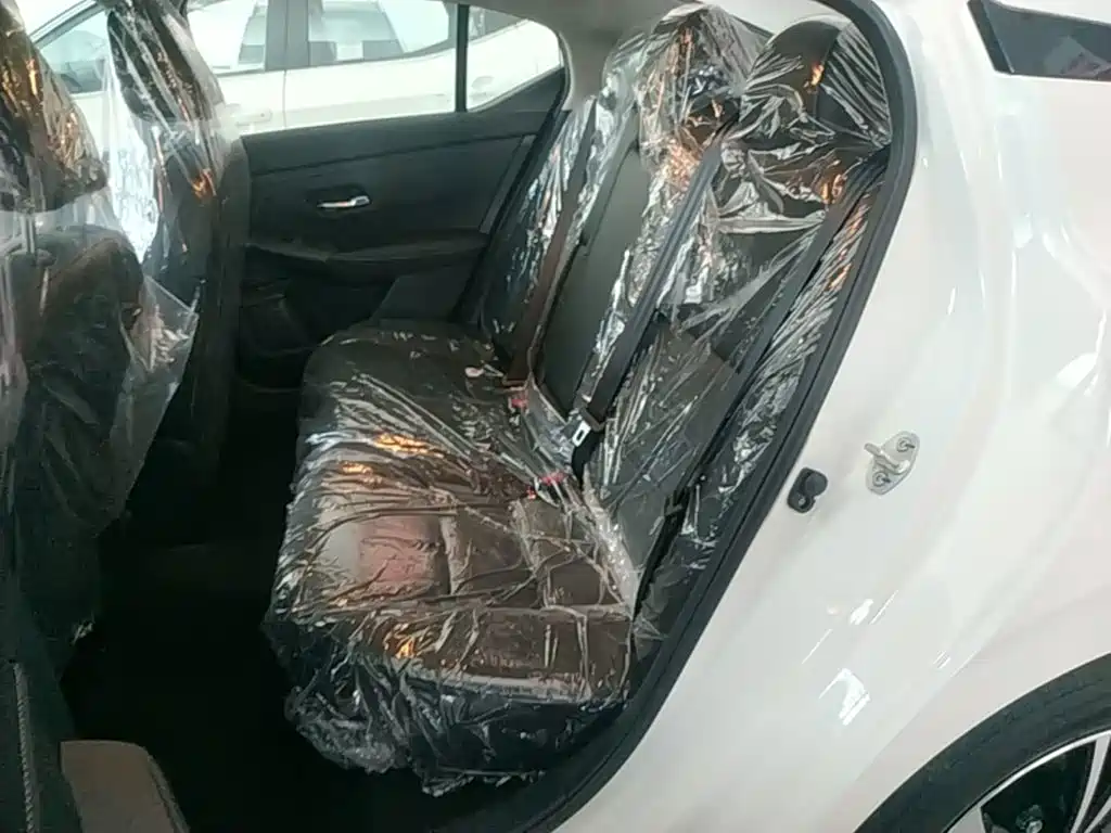 Nissan Sylphy — миниатюра 17