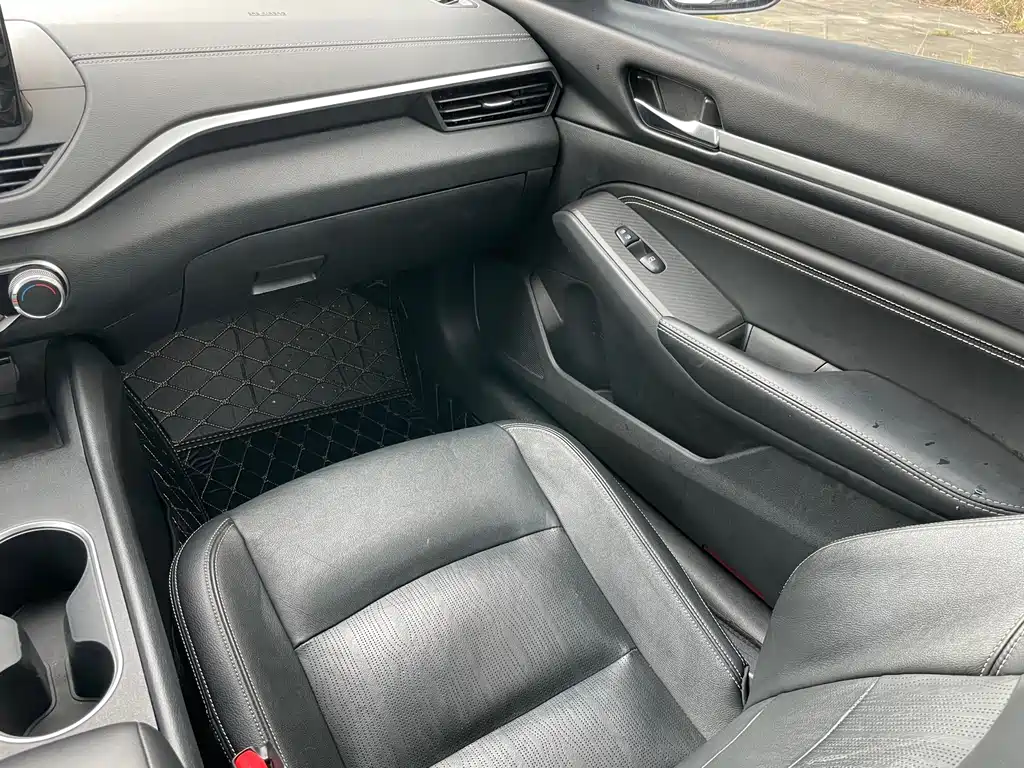 Nissan Teana — миниатюра 11