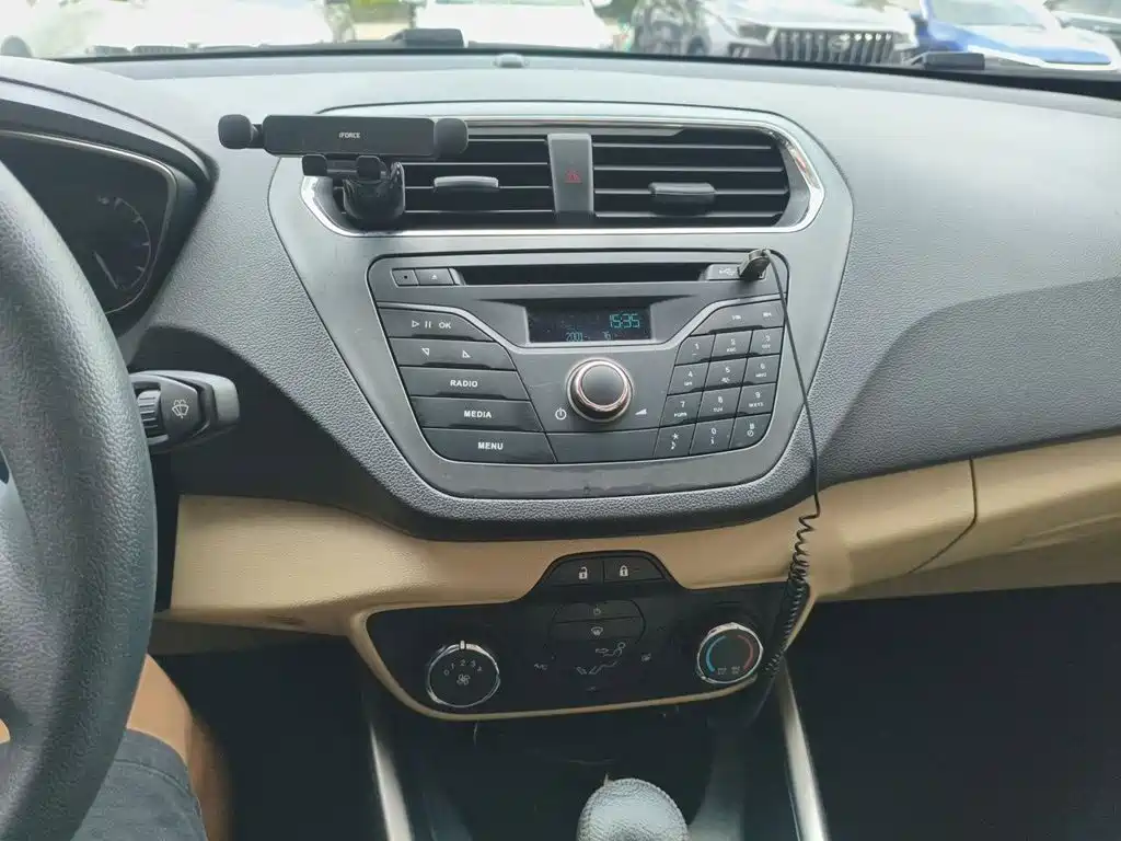 Ford Escort — миниатюра 6