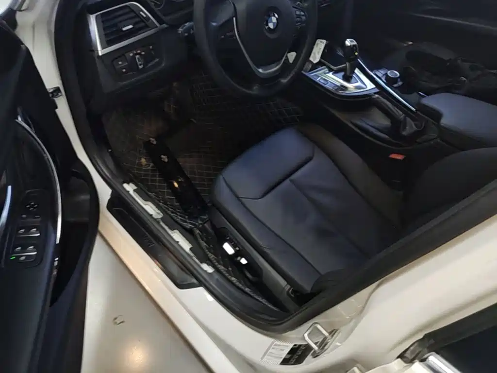 BMW 3 Series — миниатюра 16