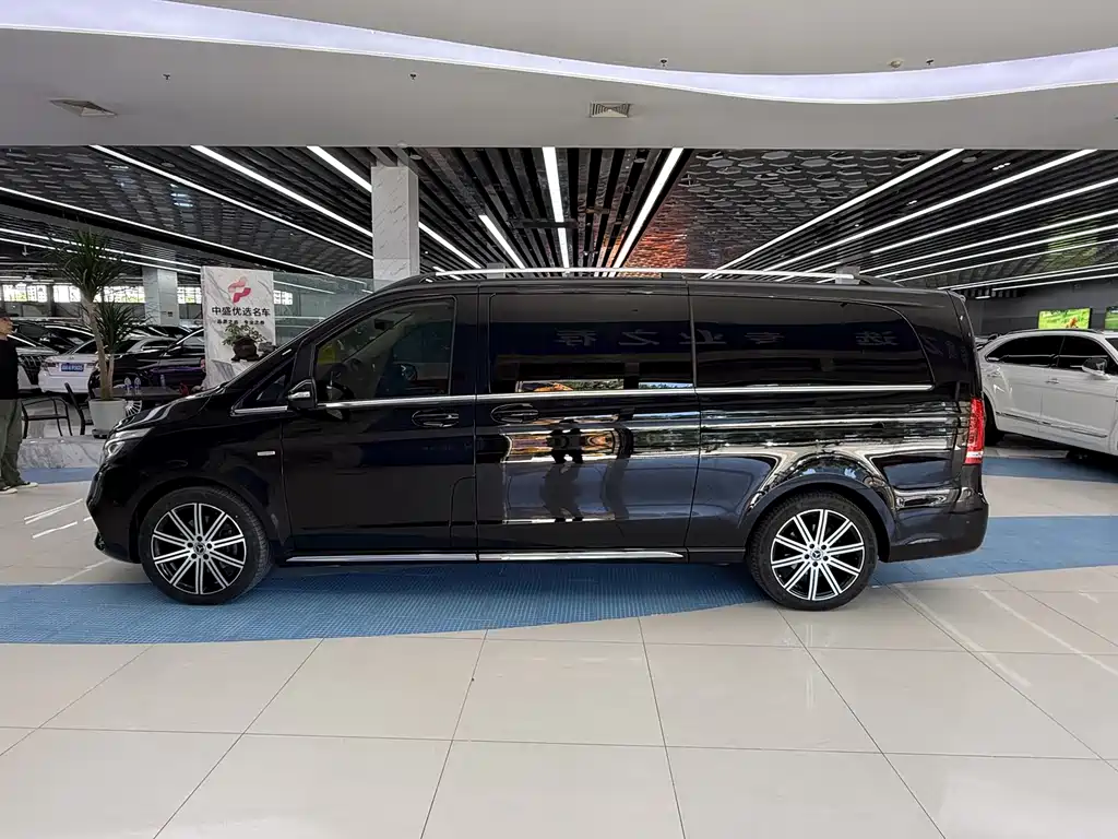 Mercedes-Benz V-Class — миниатюра 4