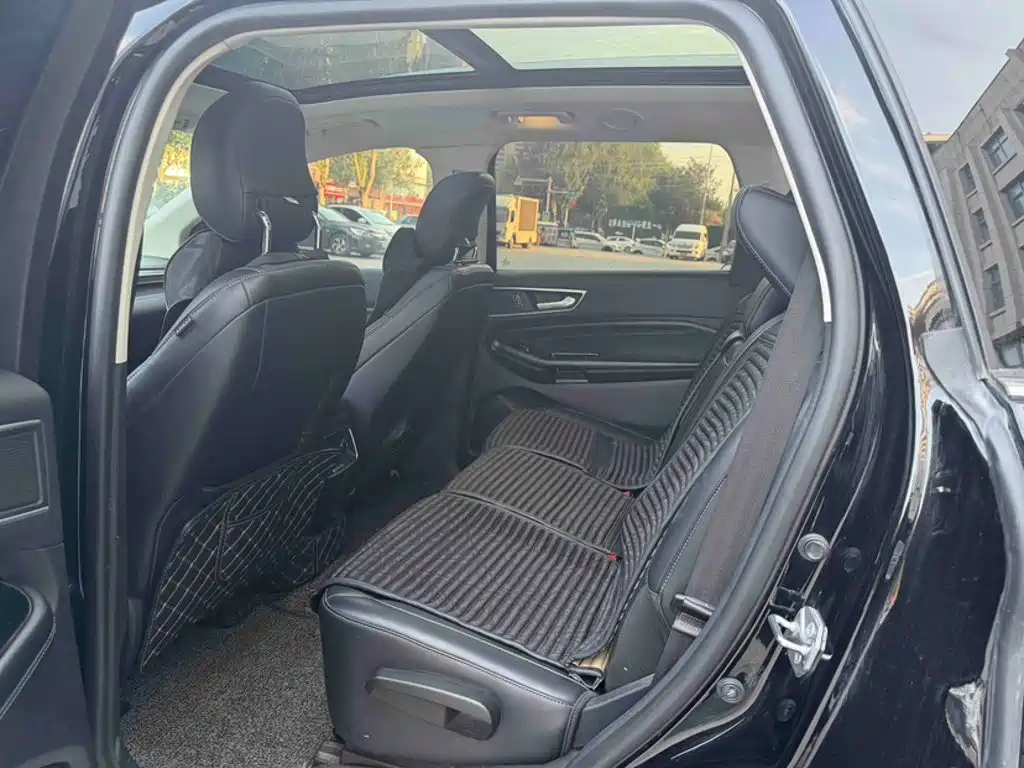Ford Edge — миниатюра 20