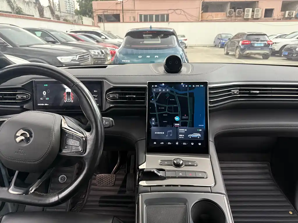 NIO ES6 — миниатюра 9
