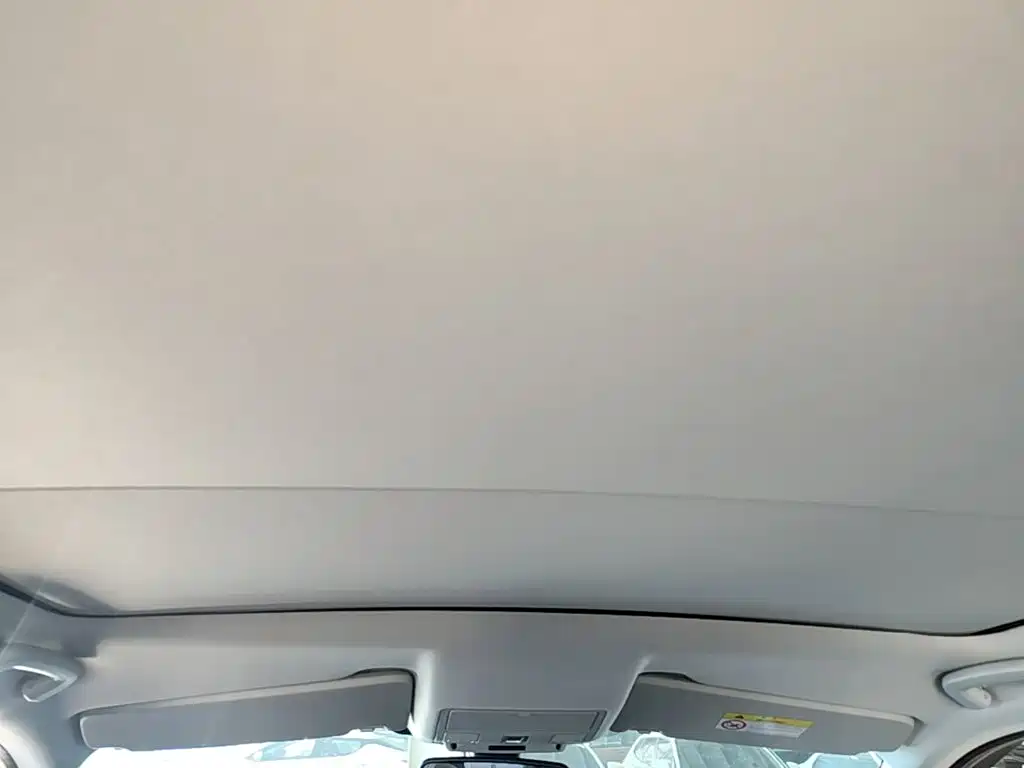 Land Rover Discovery Sport — миниатюра 23