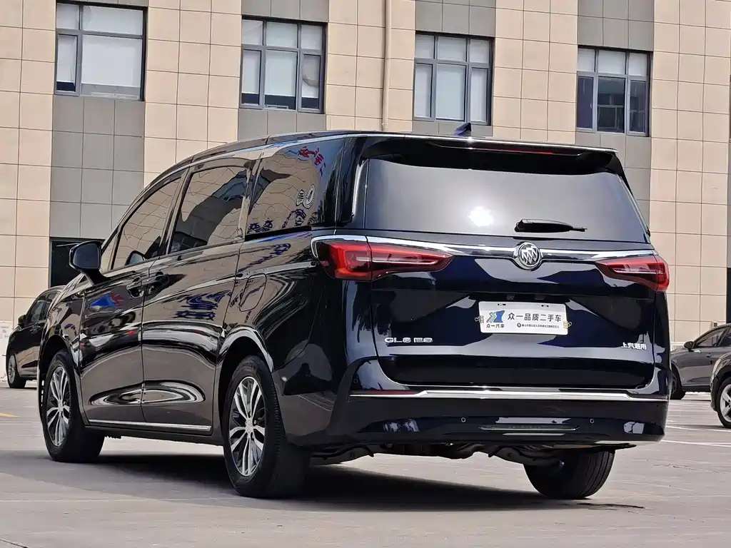 Buick GL8 — миниатюра 5