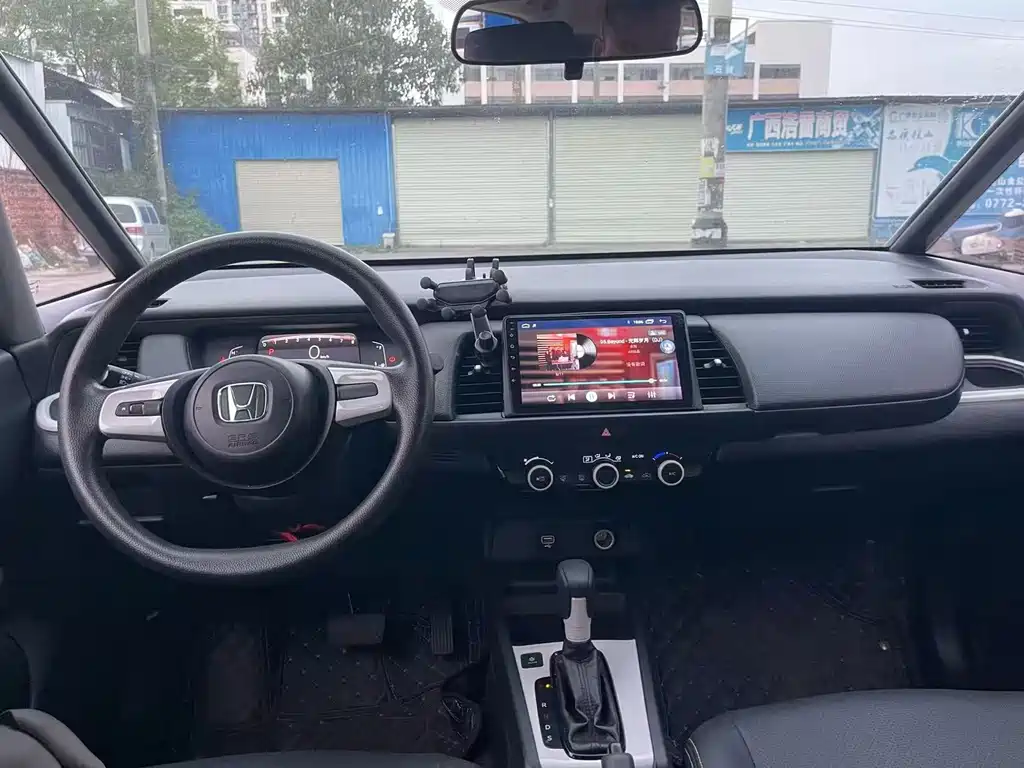 Honda Fit — миниатюра 8