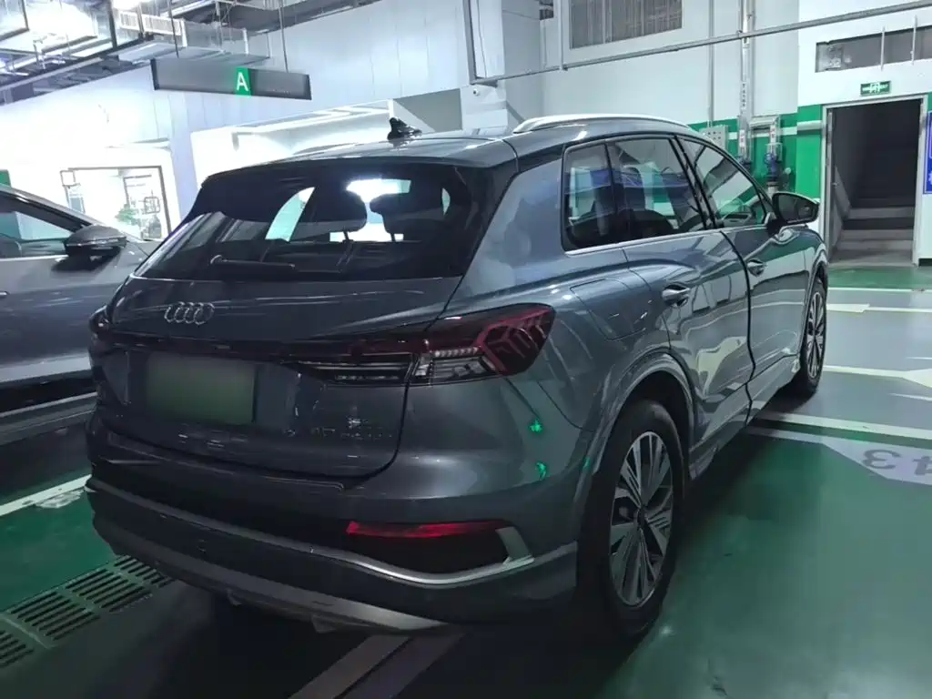 Audi Q4 e-tron — миниатюра 7