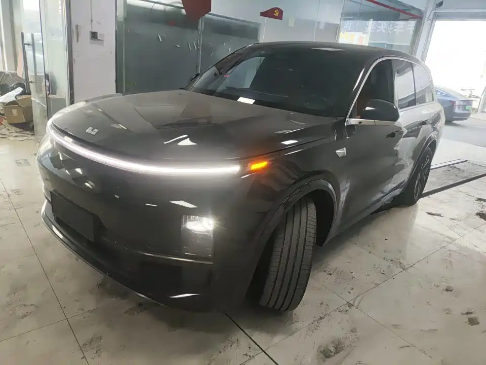 Li Auto L8 2023 Pro