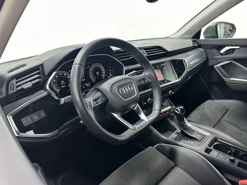 Audi Q3 — миниатюра 9