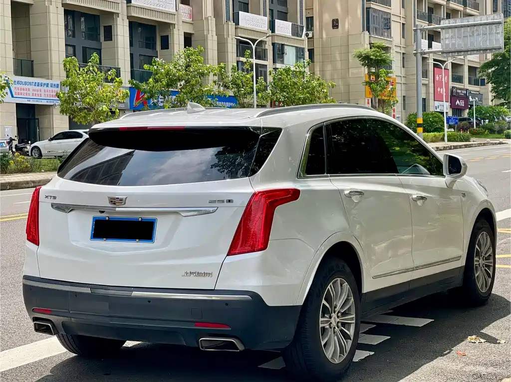 Cadillac XT5 — миниатюра 9