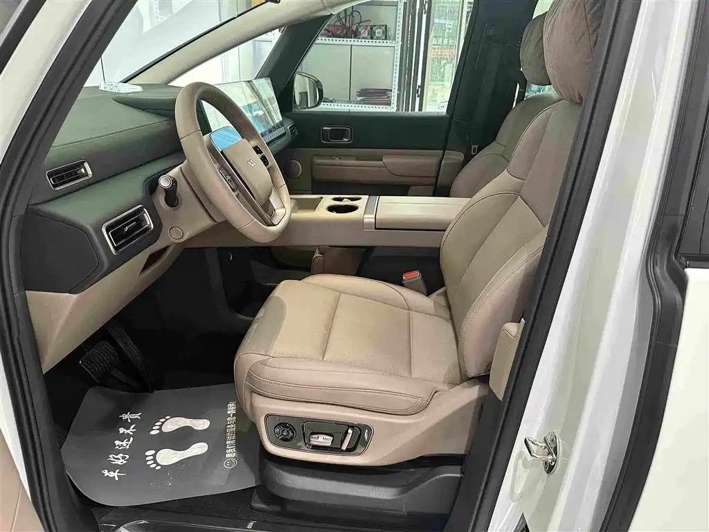 Li Auto Li MEGA — миниатюра 11