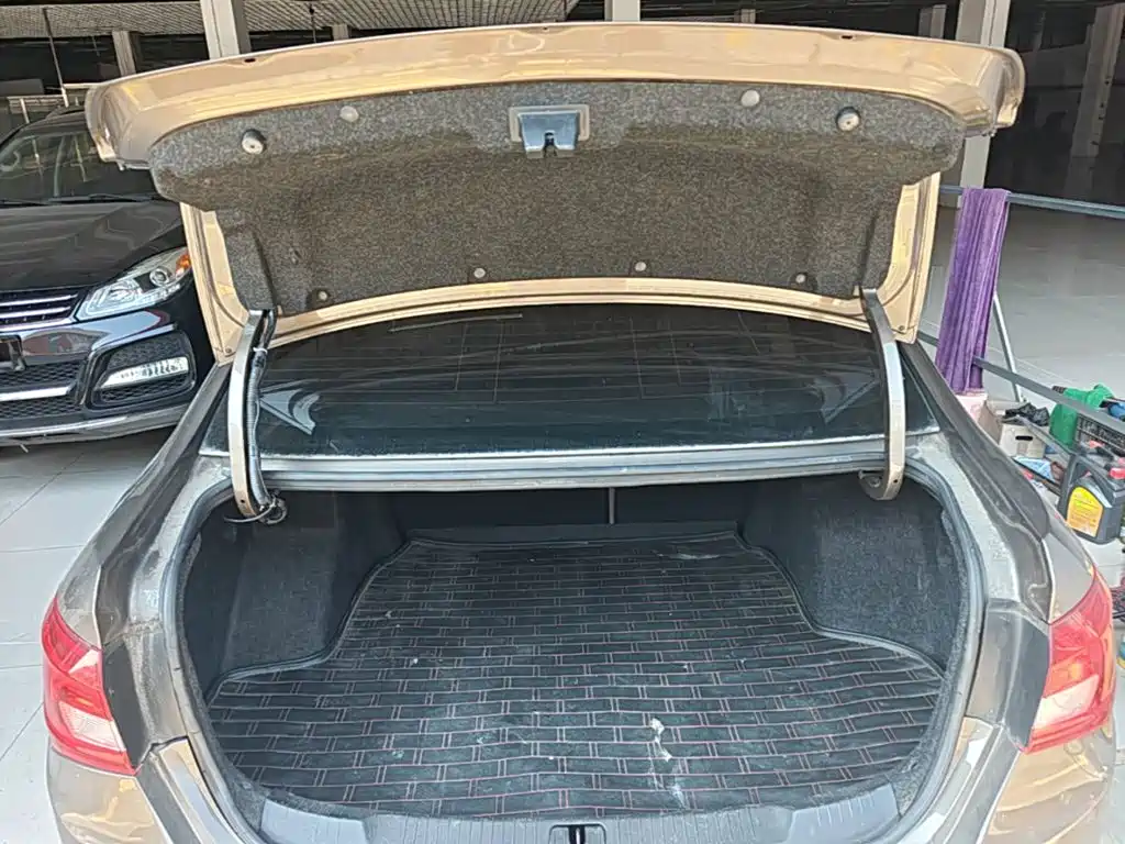 Buick Excelle — миниатюра 19