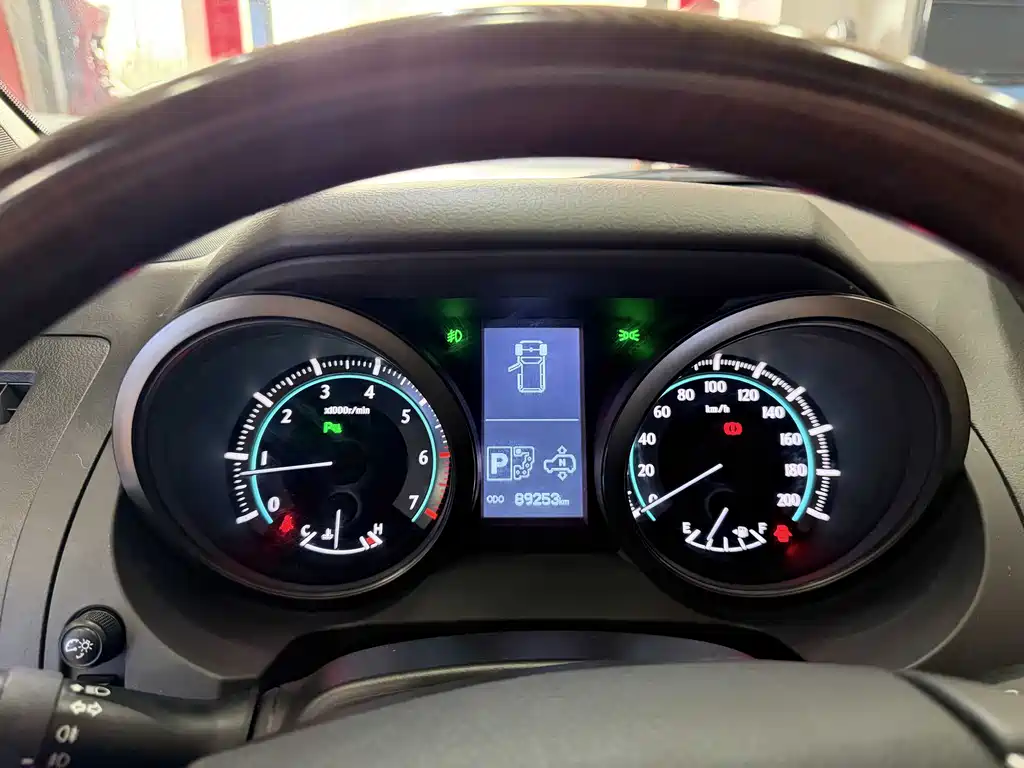Toyota Land Cruiser Prado 2010 4.0L AT VX NAVI