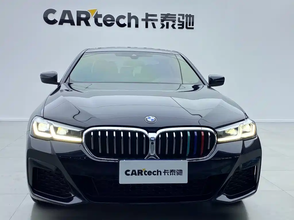 BMW 5 Series — миниатюра 12