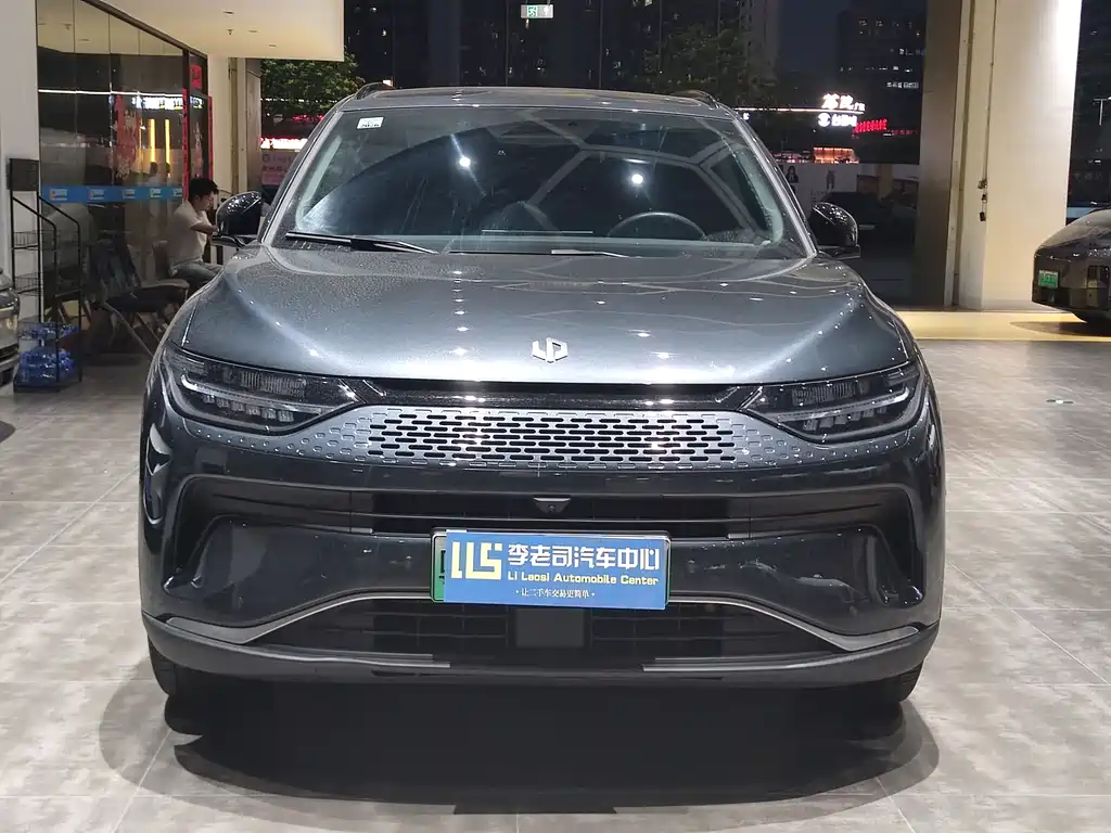 Leapmotor Leapmotor C11 — миниатюра 2