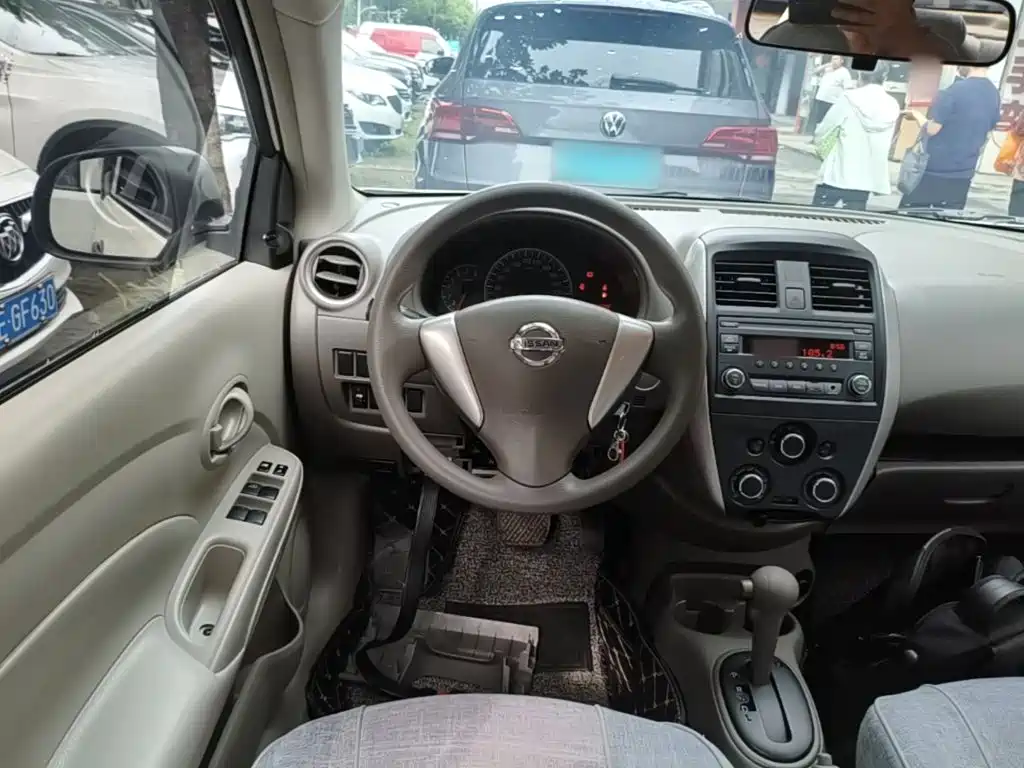 Nissan Sunny — миниатюра 11
