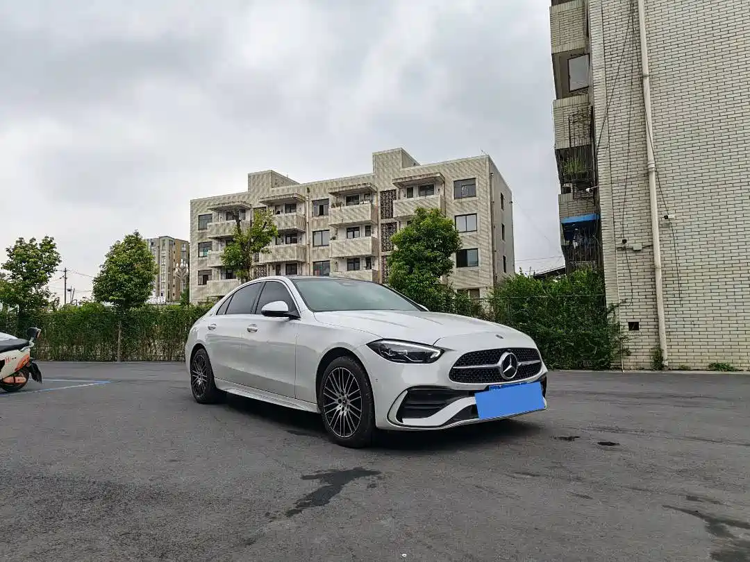 奔驰C级 2023款 C 260 L 运动版 2023