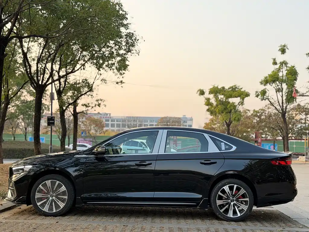 GEELY AUTOMOBILE XINGRUI