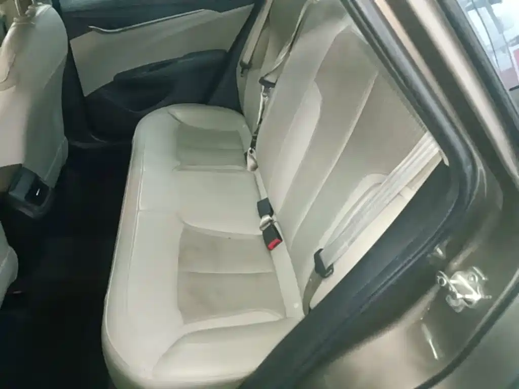 Buick Excelle — миниатюра 17