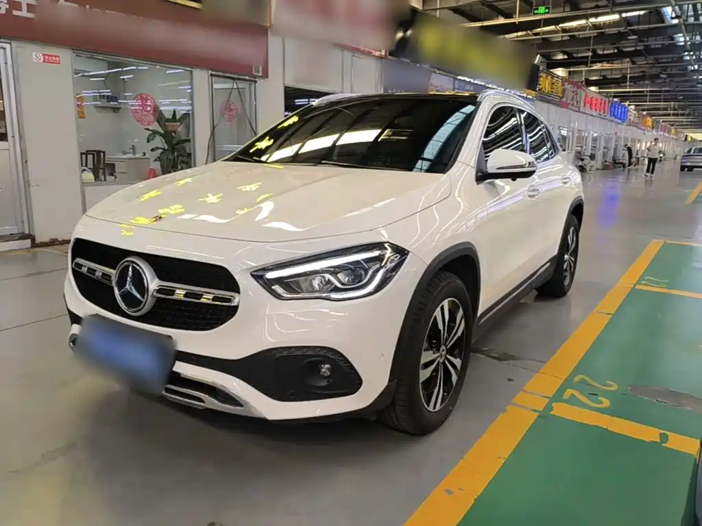 Mercedes-Benz GLA — миниатюра 2