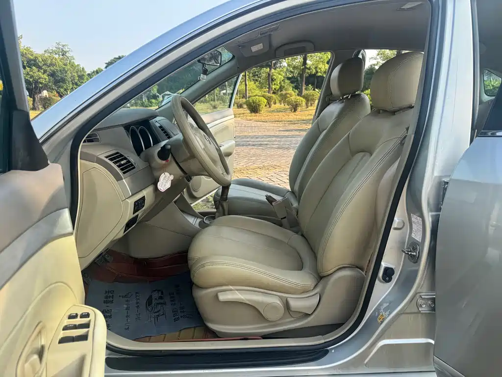 Nissan Sylphy — миниатюра 9