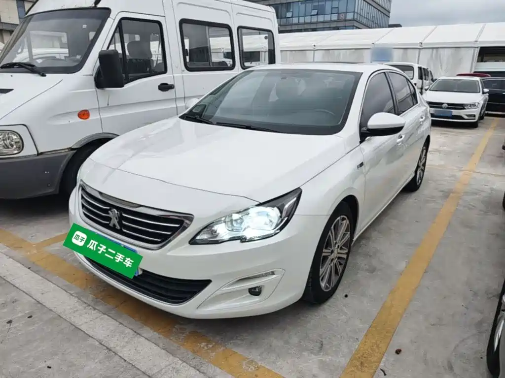 Peugeot 408
