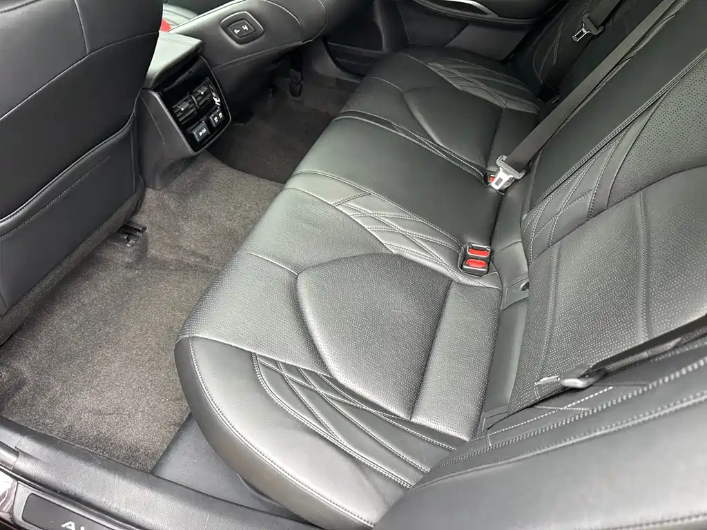 Toyota Avalon — миниатюра 16