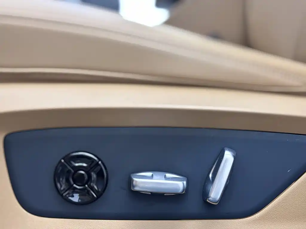 Li Auto Li ONE — миниатюра 23