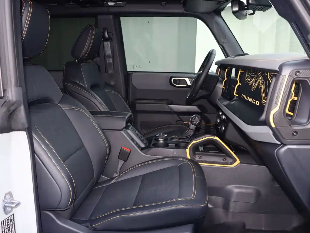 Ford Bronco — миниатюра 15