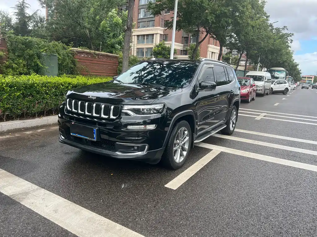 Jeep Grand Commander