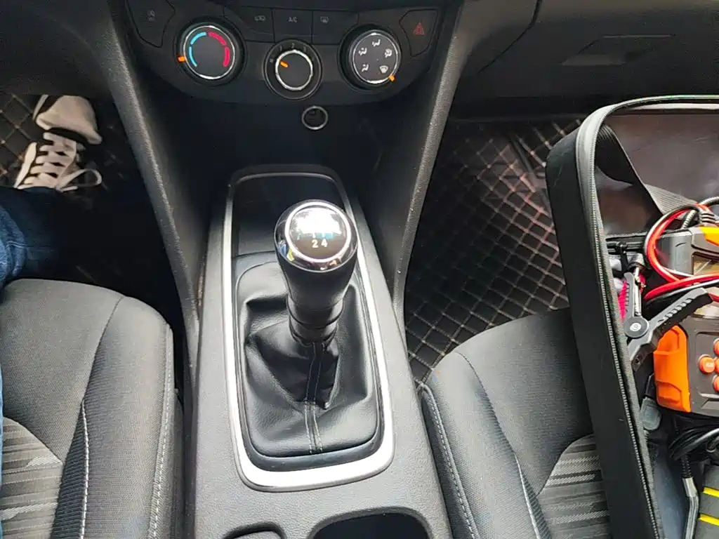 Chevrolet Cavalier — миниатюра 14