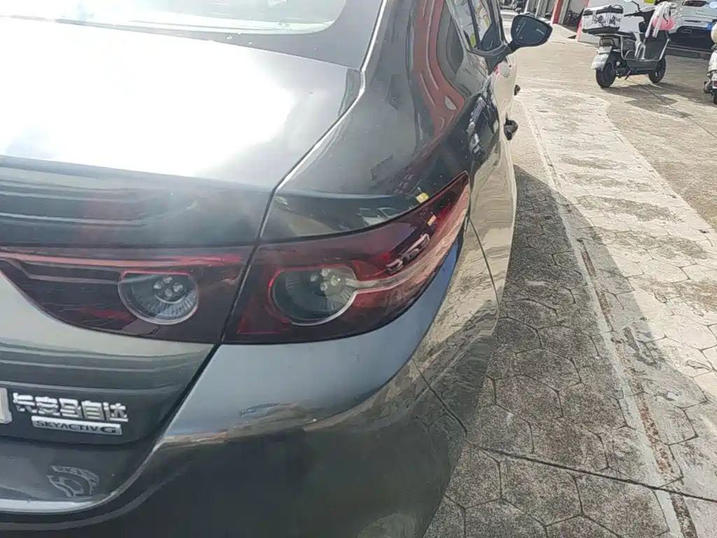 Mazda 3 Axela — миниатюра 8
