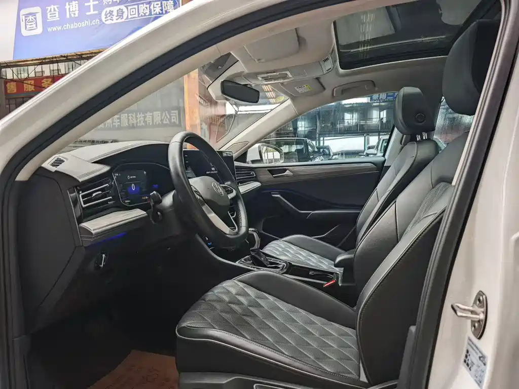 Volkswagen Sagitar — миниатюра 4