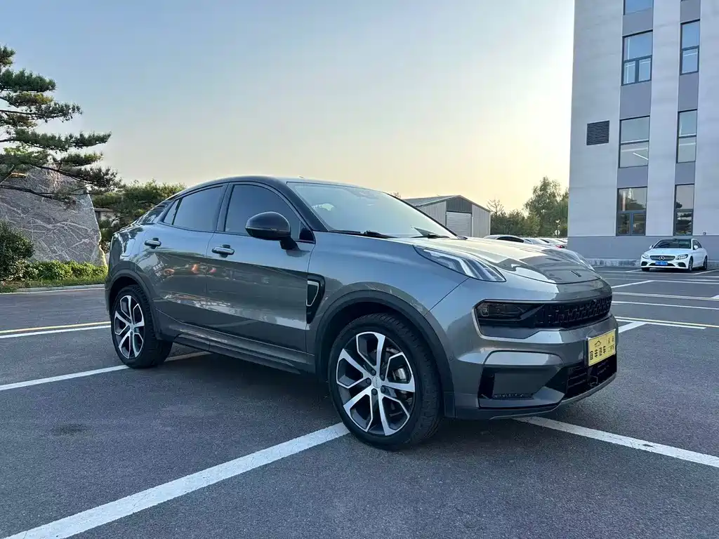 Lynk & Co 05 — миниатюра 3