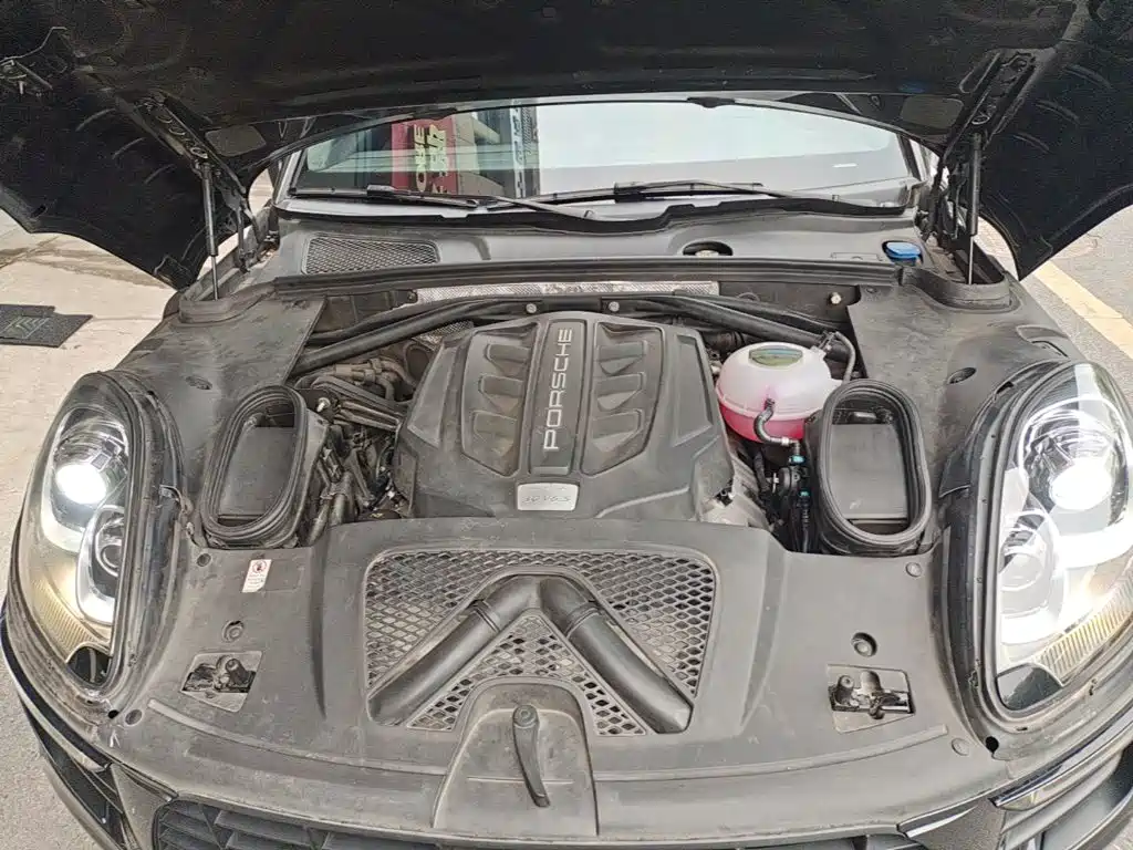 Porsche Macan — миниатюра 20