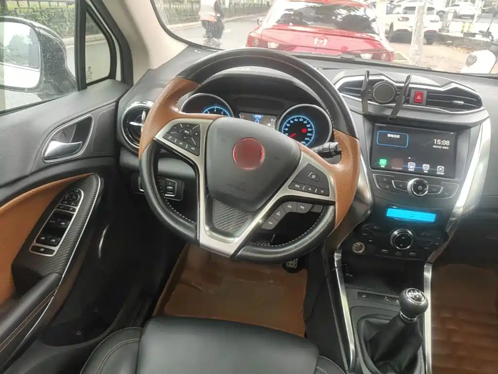 BYD Yuan — миниатюра 15