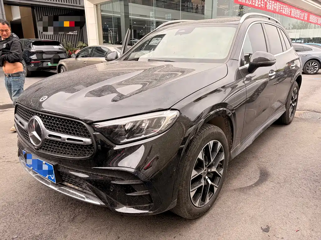 Mercedes-Benz GLC 2023