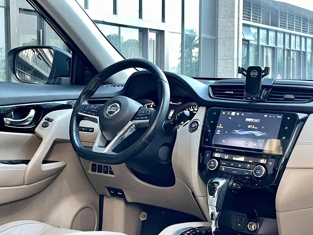 Nissan X-Trail — миниатюра 12