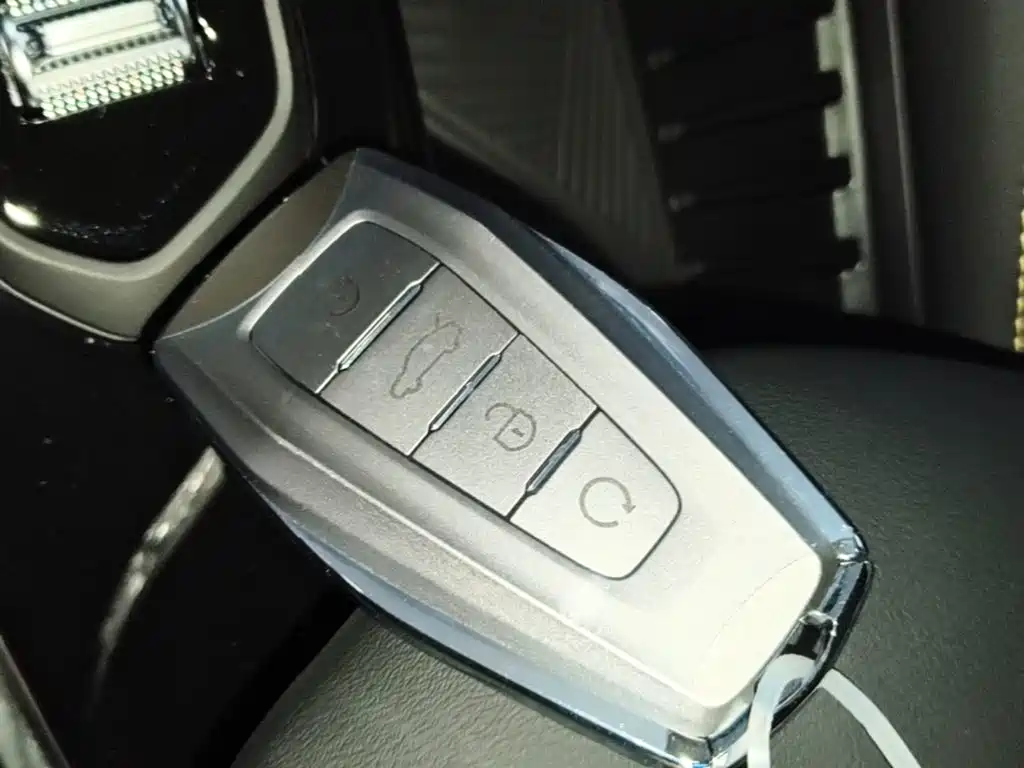 Geely Binyue — миниатюра 9