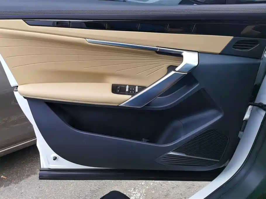 GEELY AUTOMOBILE BOYUE L