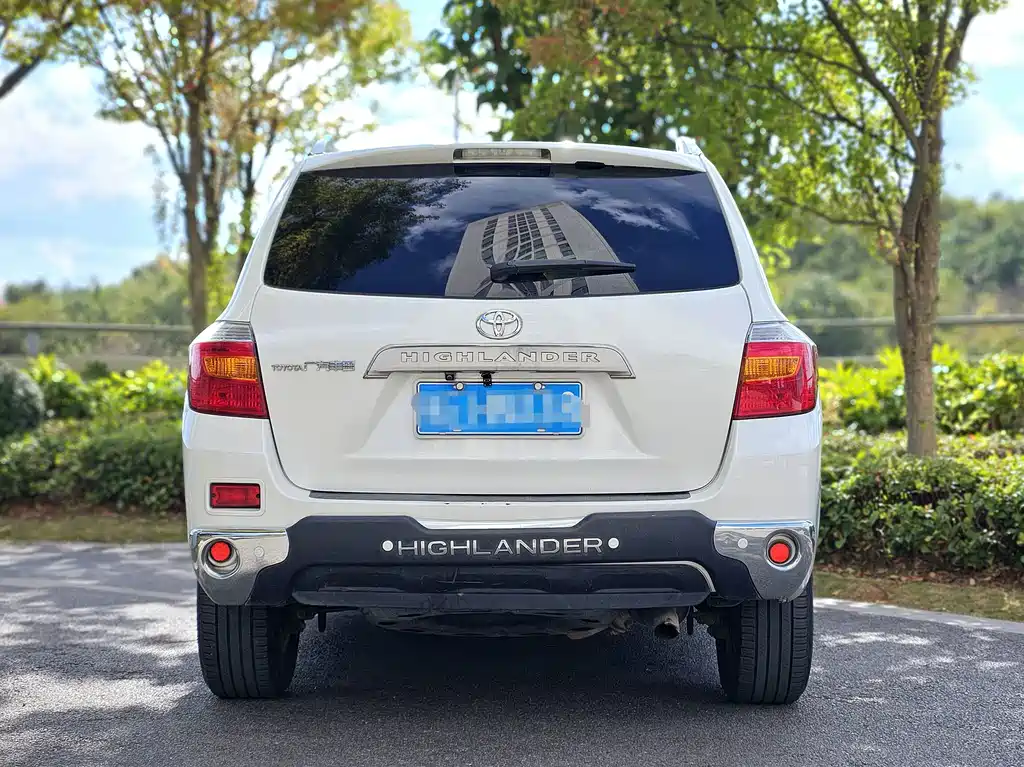 Toyota Highlander — миниатюра 10