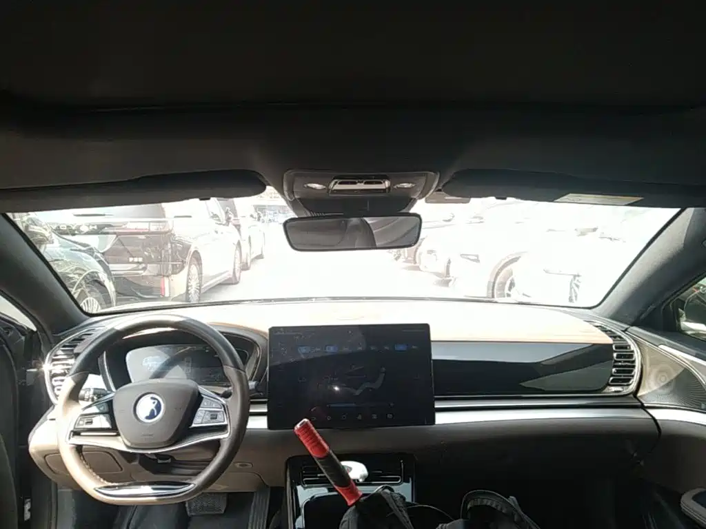 BYD Han — миниатюра 18